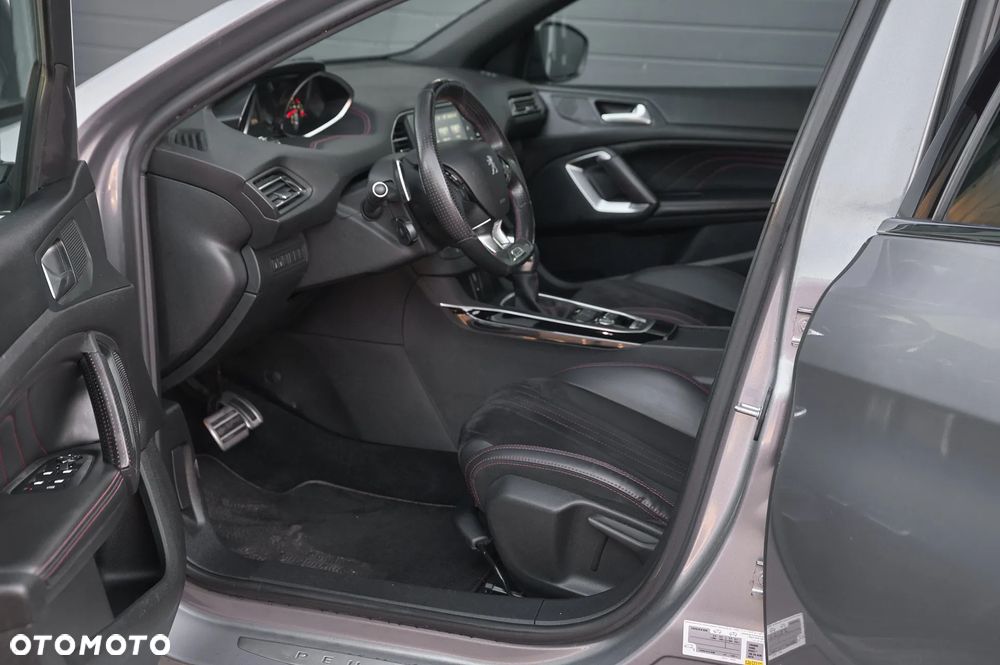 Peugeot 308 - 14