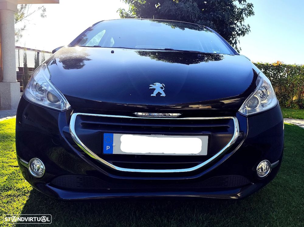 Peugeot 208 1.4 HDi Allure - 5