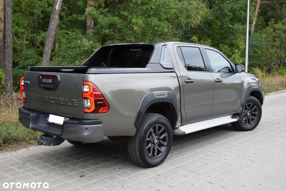 Toyota Hilux 2.8 D-4D Double Cab Invincible 4x4 - 3