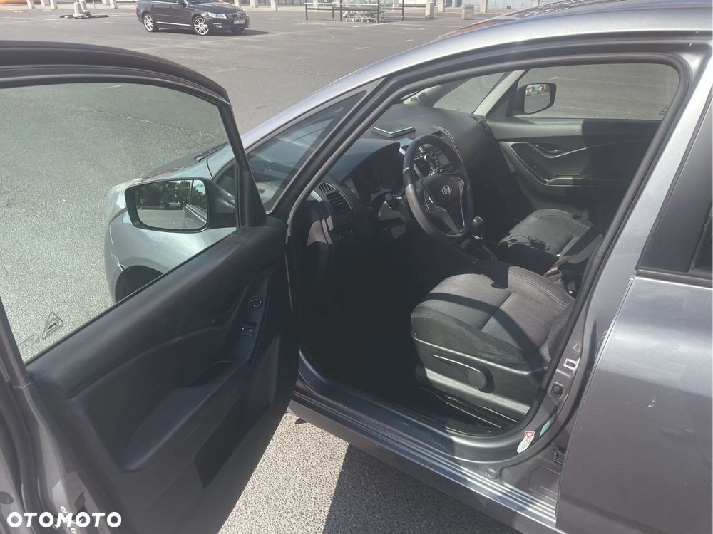 Hyundai ix20 - 13