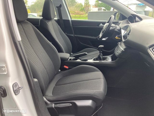 Peugeot 308 1.5 BlueHDi Active Pack - 30