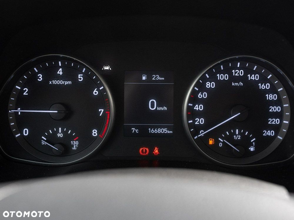 Hyundai i30 1.5 DPI Classic + - 14