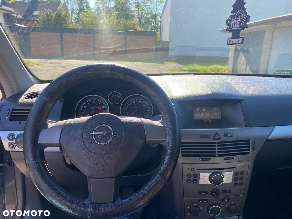Opel Astra - 11