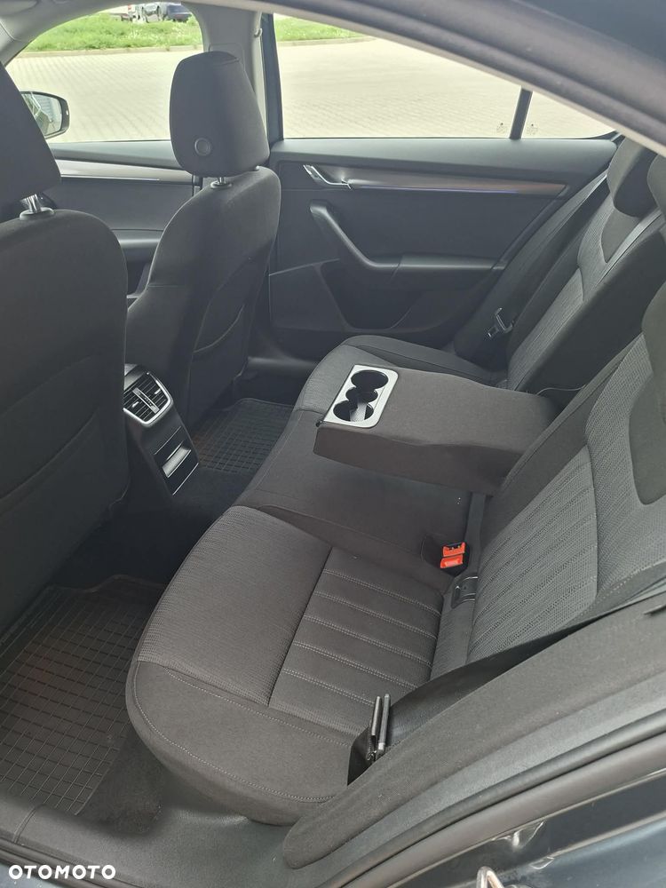 Skoda Octavia 1.5 TSI ACT DSG Style - 12