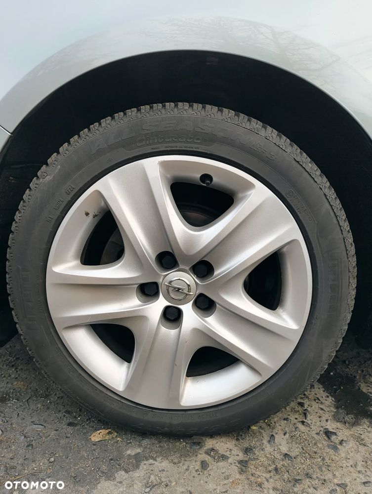 Opel Astra 1.4 T Enjoy - 11