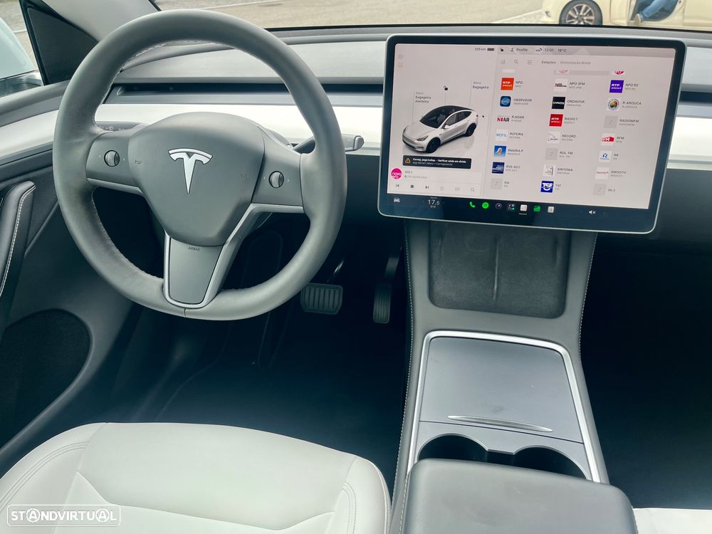 Tesla Model Y Standard - 13
