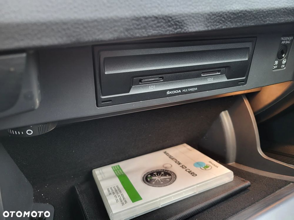 Skoda Superb 2.0 TDI DSG Premium Edition - 19