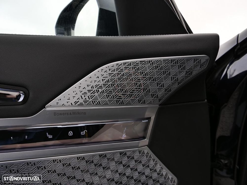 BMW i7 xDrive60 - 21