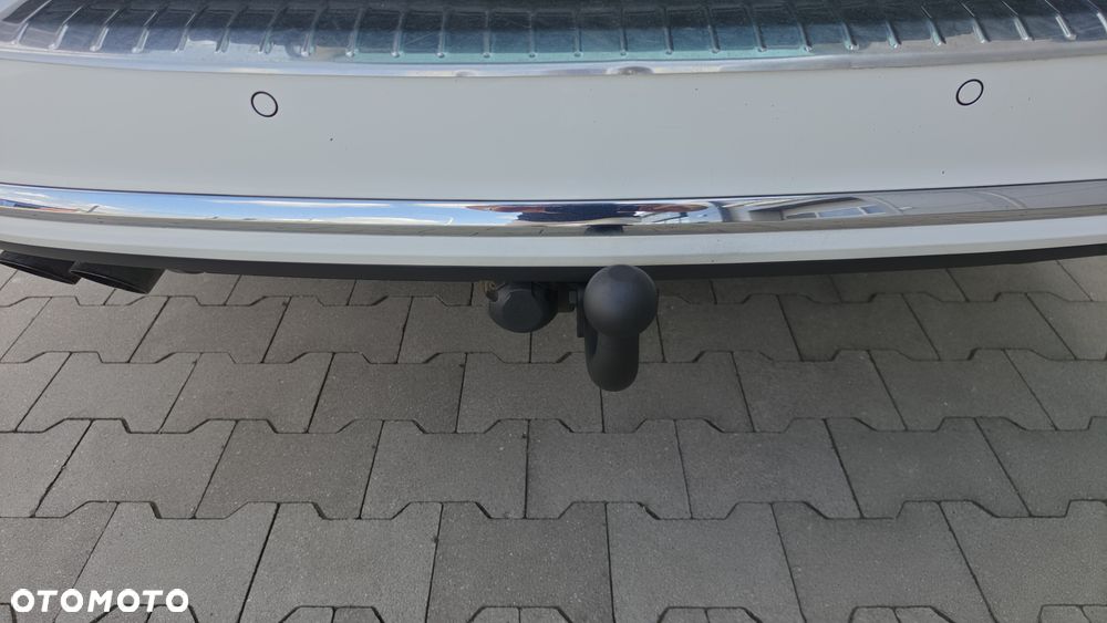 Volkswagen Passat 2.0 TDI Highline - 29