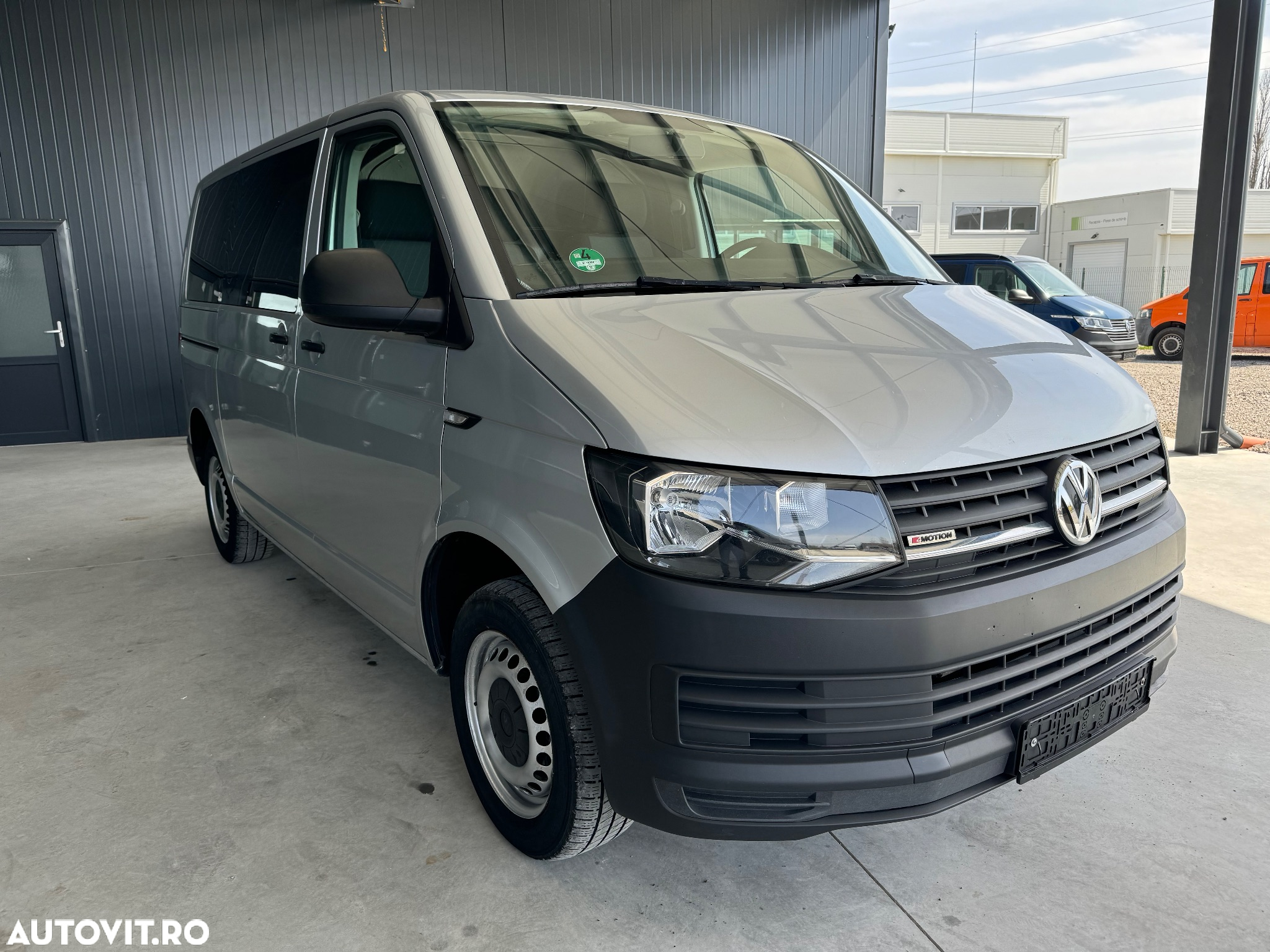 Volkswagen Transporter - 3
