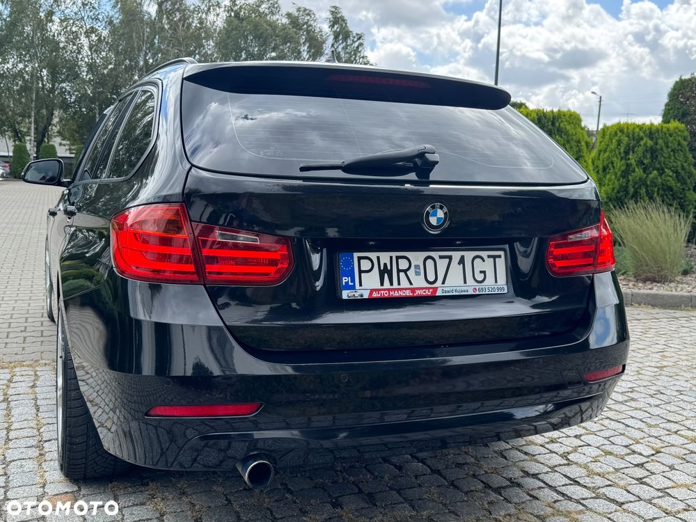 BMW Seria 3 318d xDrive - 29