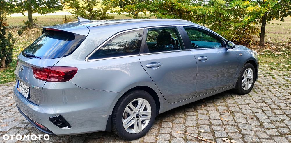 Kia Ceed 1.6 CRDi SCR M - 4