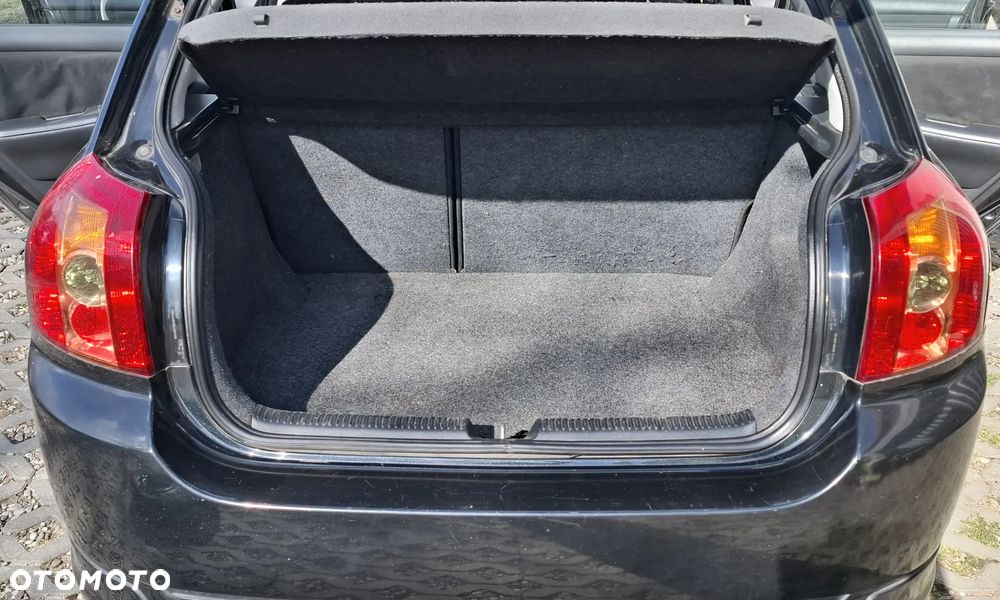 Toyota Corolla 1.6 VVT-i Sol - 12