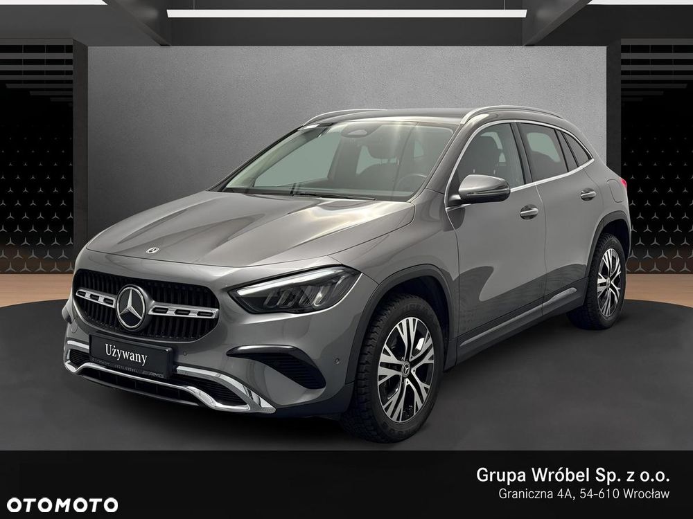 Mercedes-Benz GLA 200 Progressive - 2