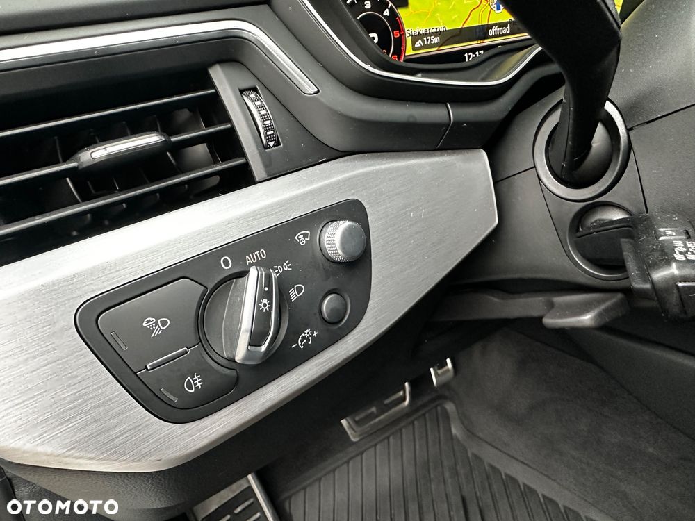 Audi A4 Avant 40 TDI quattro S tronic S line - 36