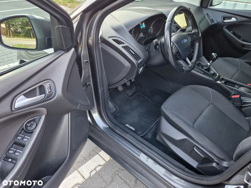Ford Focus - 16