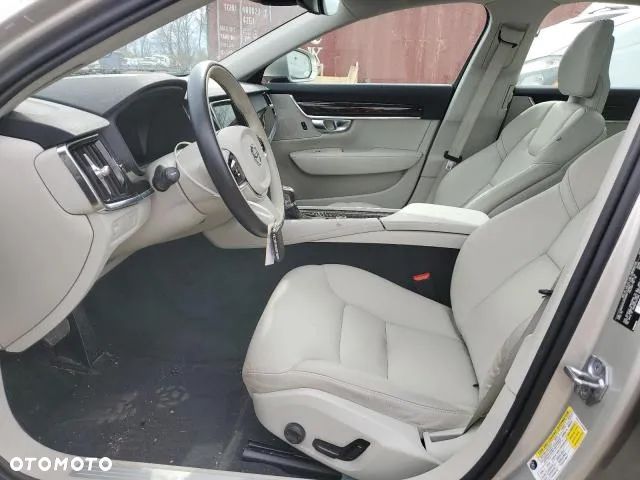 Volvo S90 T5 Geartronic Momentum Pro - 29