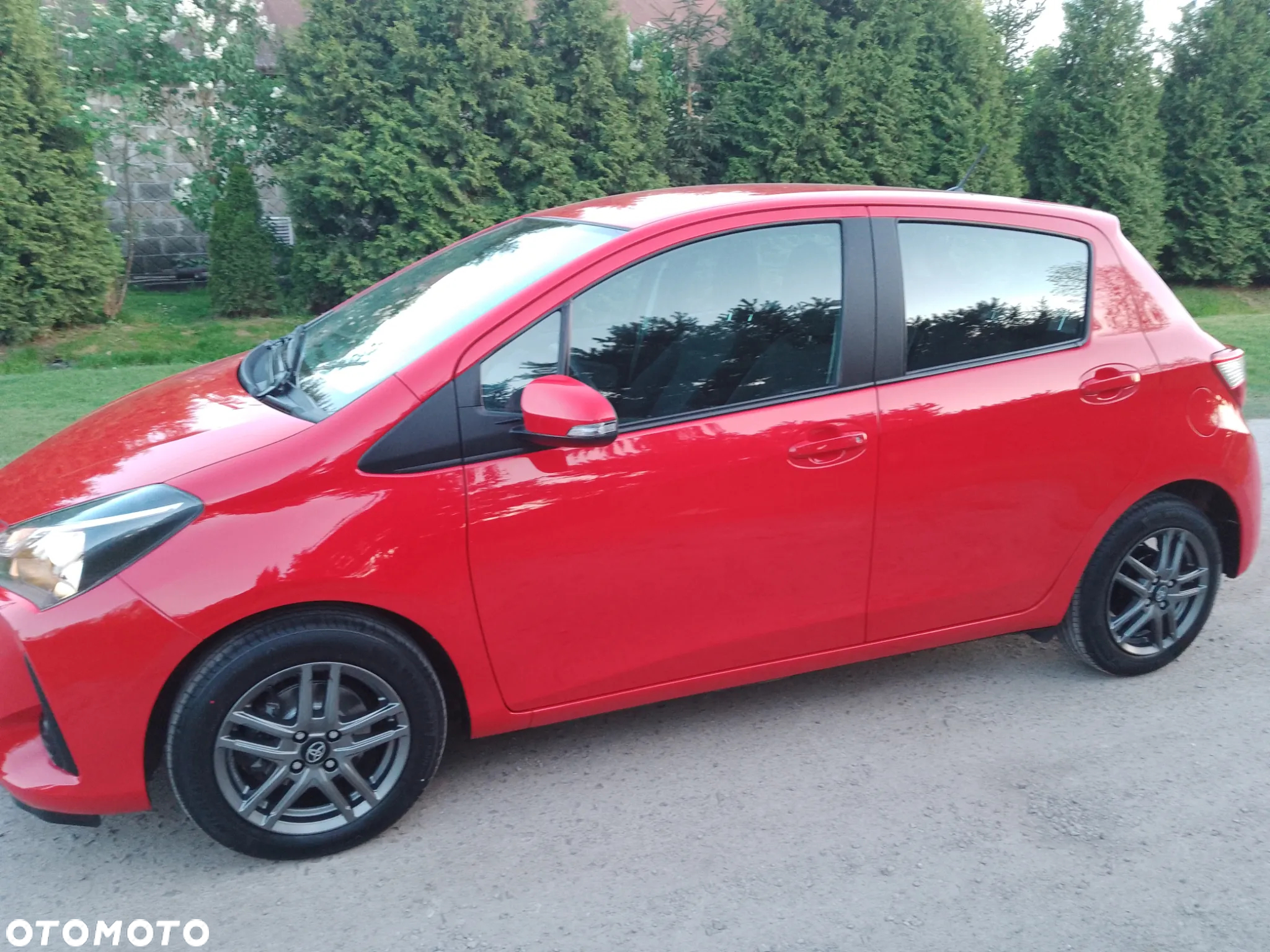 Toyota Yaris 1.0 Premium - 5