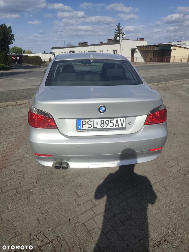 BMW Seria 5 523i - 10