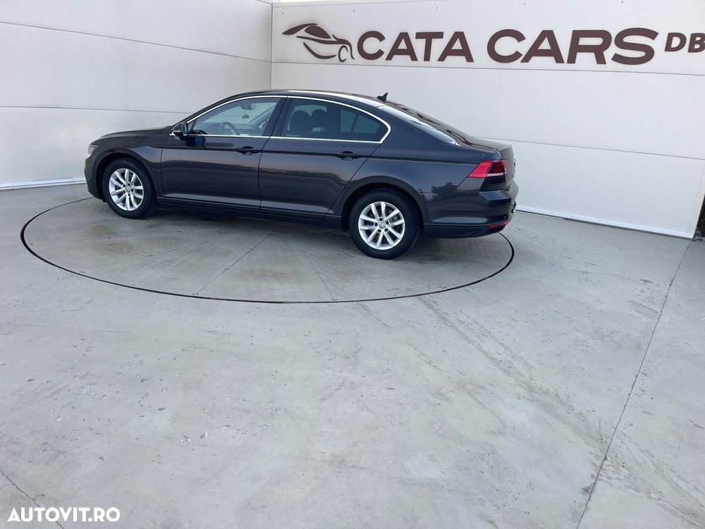 Volkswagen Passat - 9