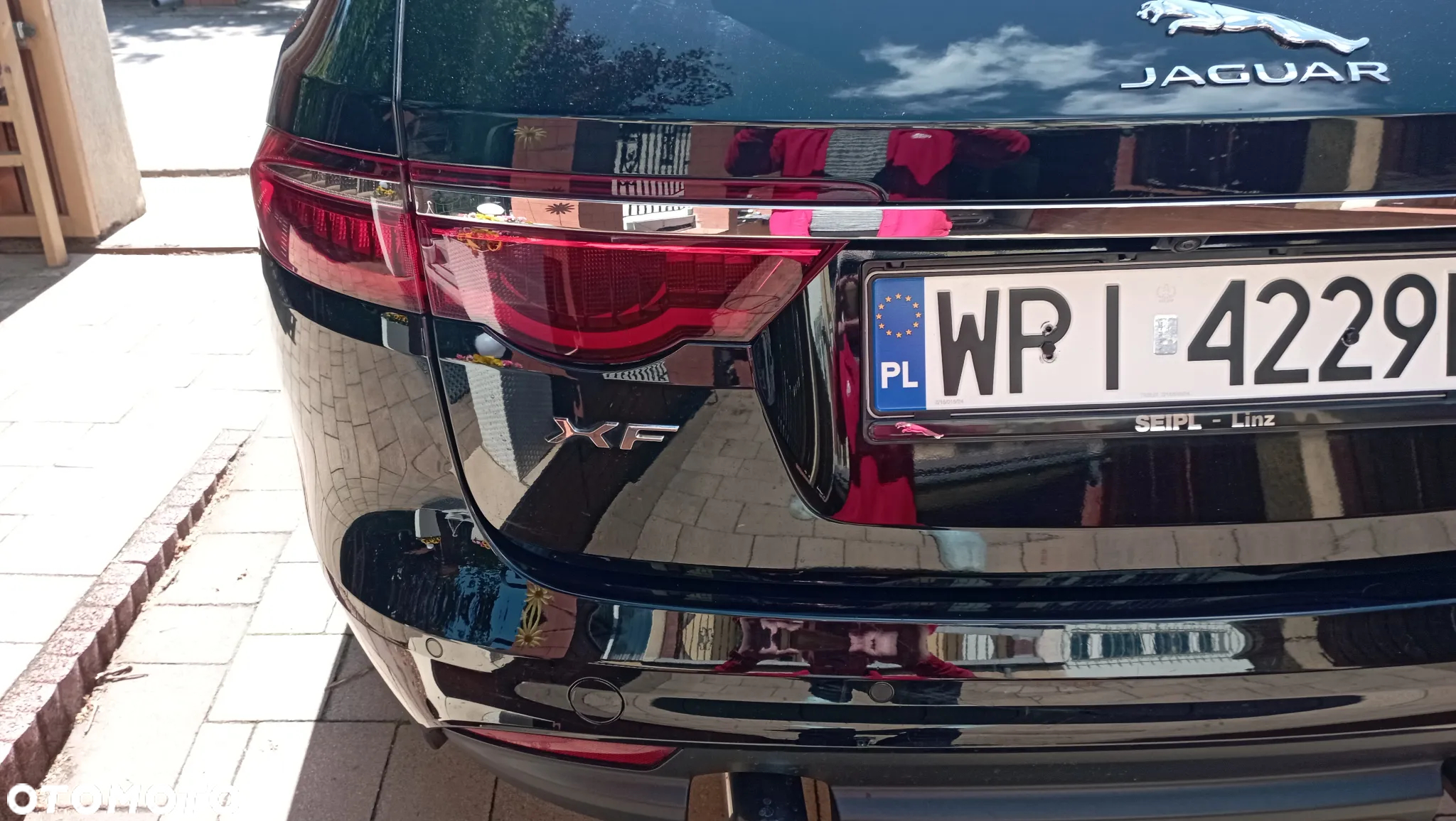 Jaguar XF 2.0 i4D AWD Prestige - 12