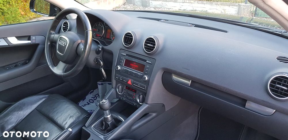 Audi A3 Sportback 2.0 TDI DPF Ambition - 12