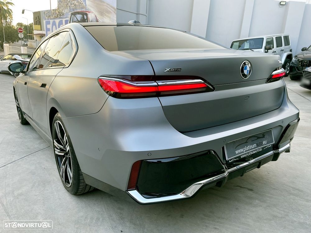 BMW 740 d xDrive Pack Desportivo M - 6