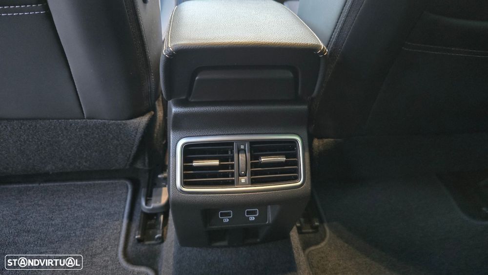 Renault Mégane 1.3 TCe Intens EDC - 55