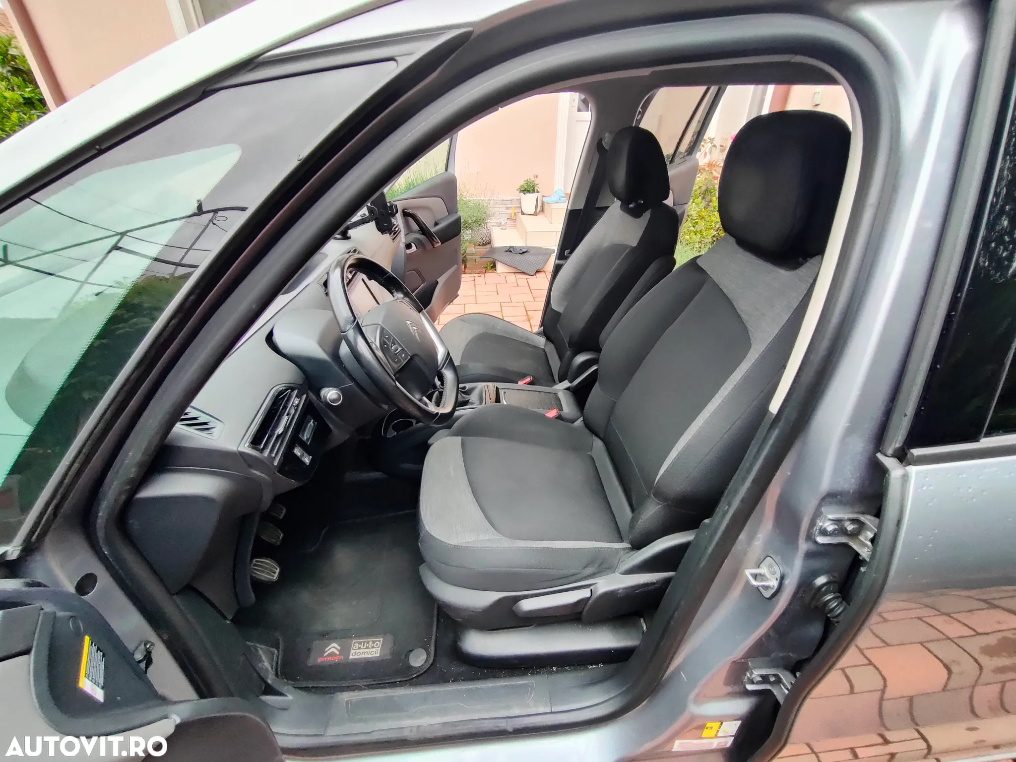 Citroën C4 Grand Picasso - 13