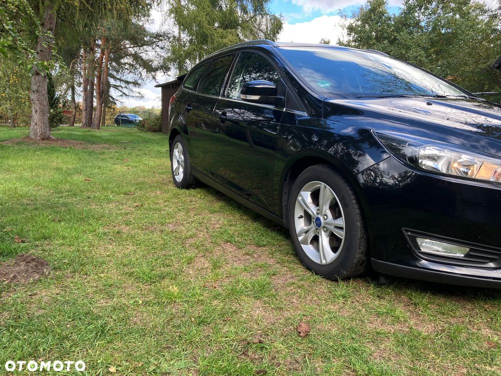 Ford Focus 2015 photo 2