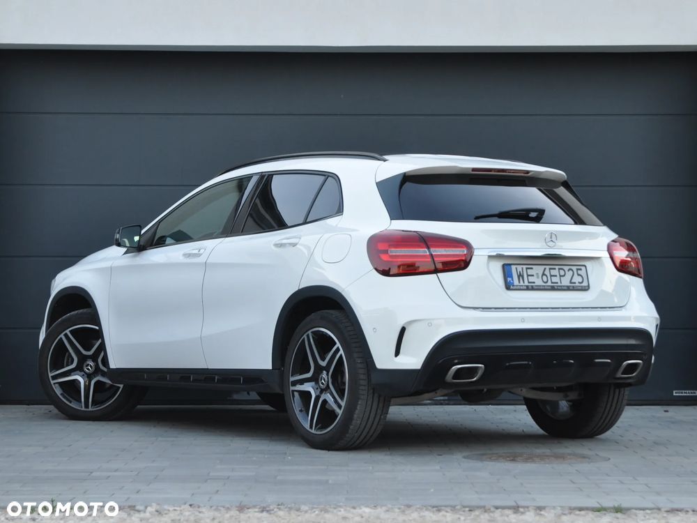 Mercedes-Benz GLA 220 4-Matic AMG Line - 4
