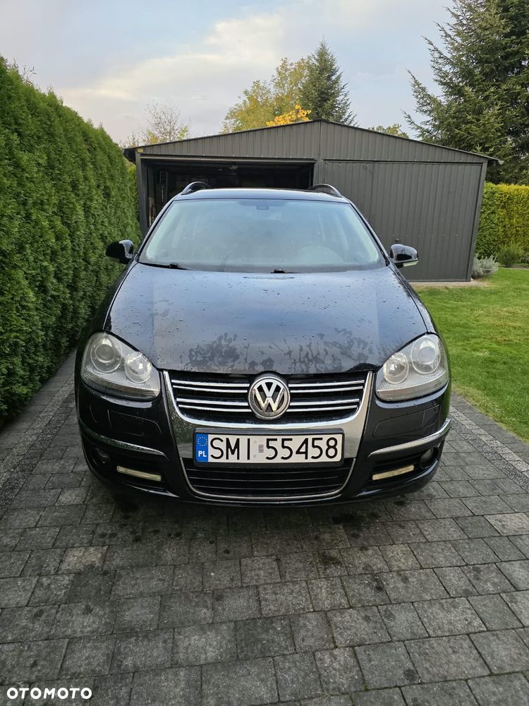 Volkswagen Golf - 1
