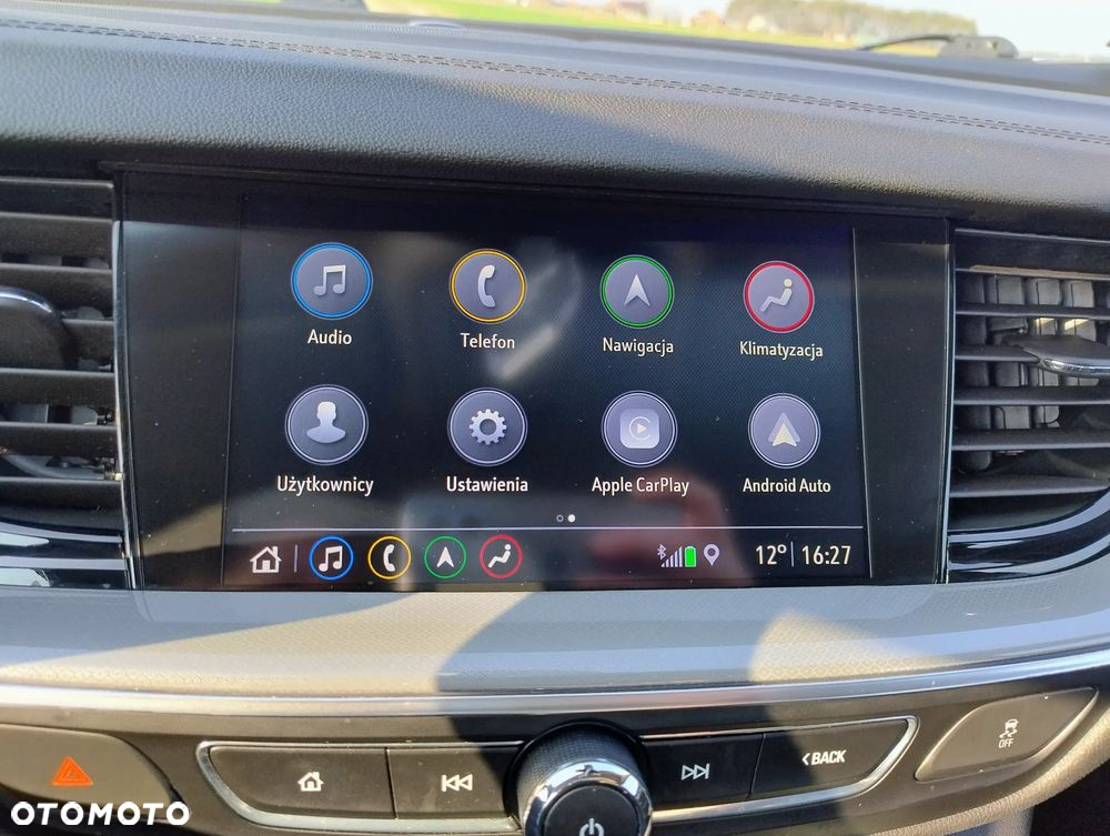 Opel Insignia - 8