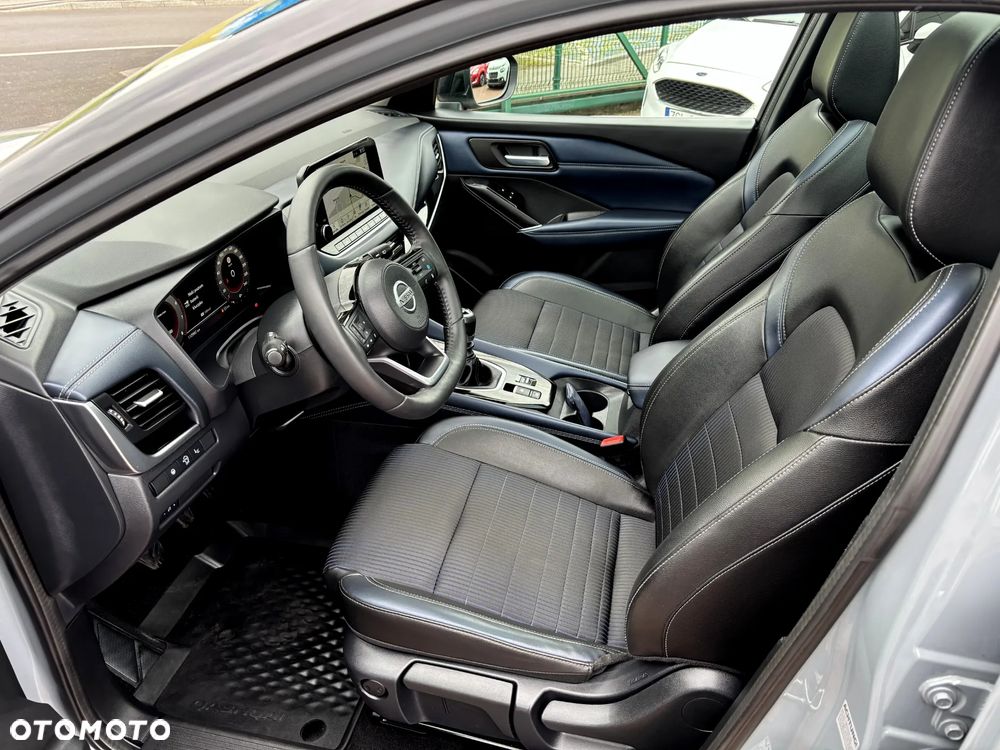 Nissan Qashqai 1.3 DIG-T mHEV Premiere Edition - 16