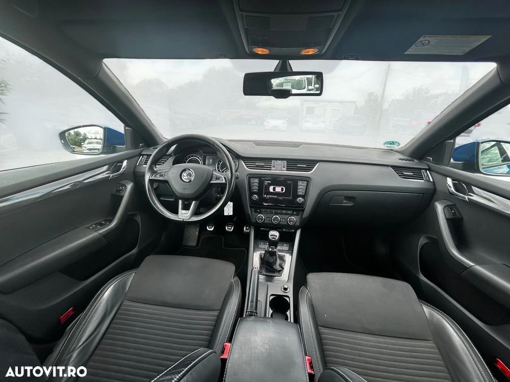 Skoda Octavia 2.0 TDI RS - 8