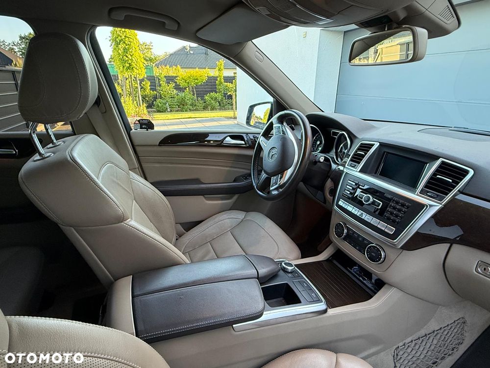 Mercedes-Benz ML 350 BlueTEC 4-Matic - 9