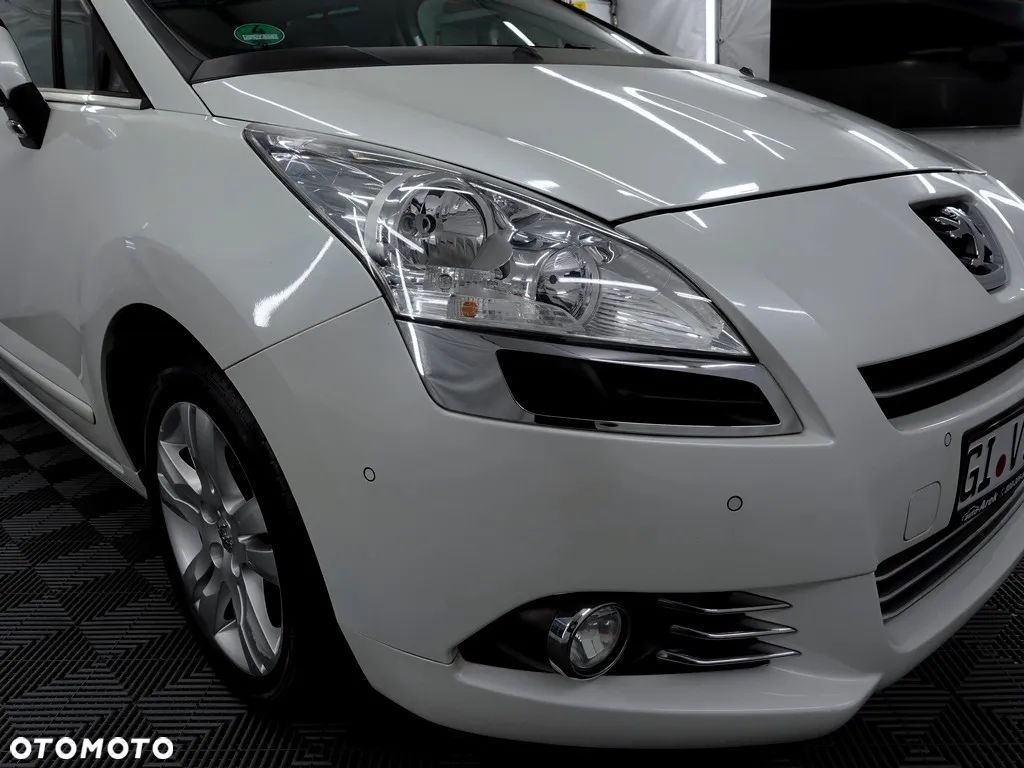 Peugeot 5008 2.0 HDi Premium + - 1