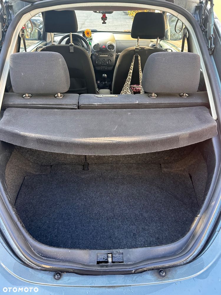 Volkswagen New Beetle 2.0 - 8