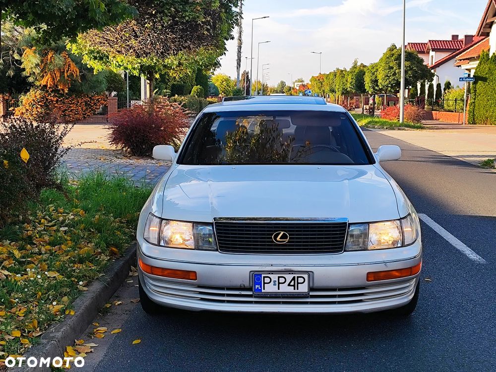 Lexus LS Standard - 2