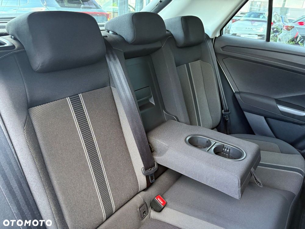 Volkswagen T-Roc - 15