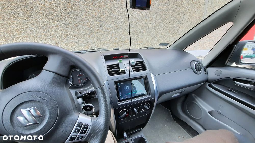 Suzuki SX4 1.6 VVT 4x2 Comfort - 1