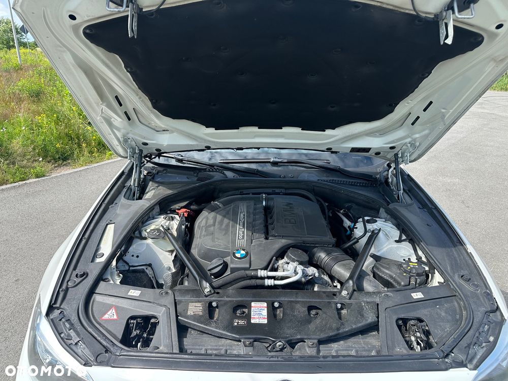 BMW Seria 5 535i - 11