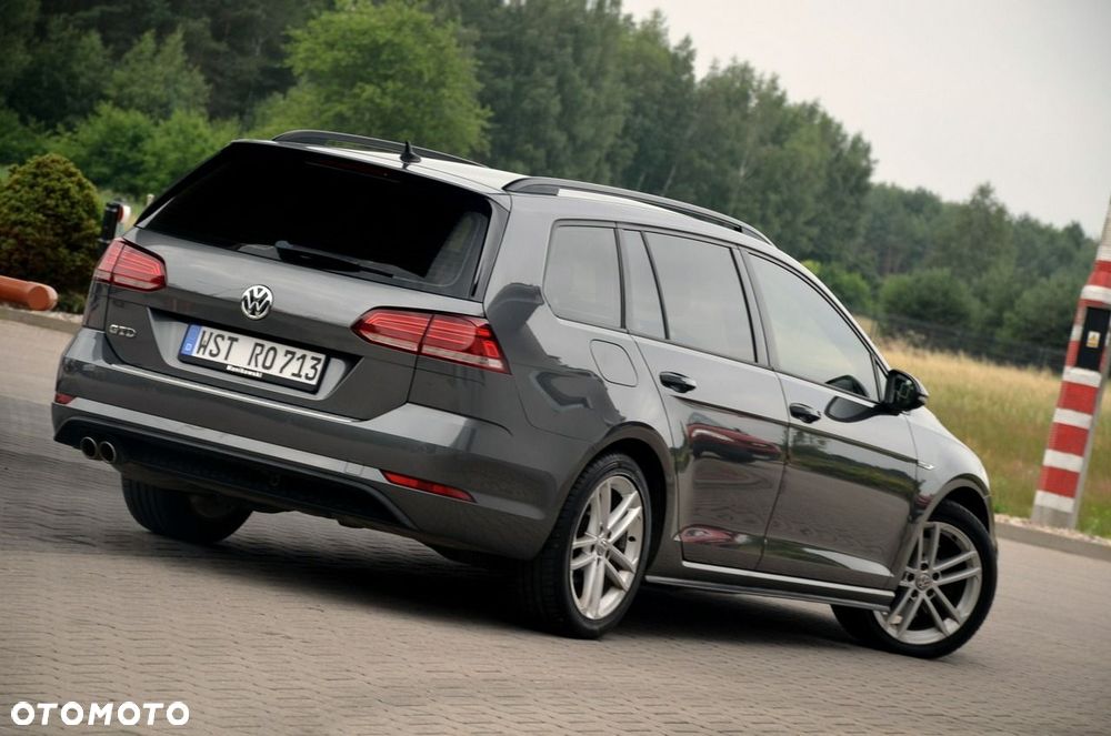 Volkswagen Golf - 12