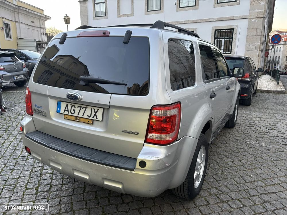 Ford Escape - 2
