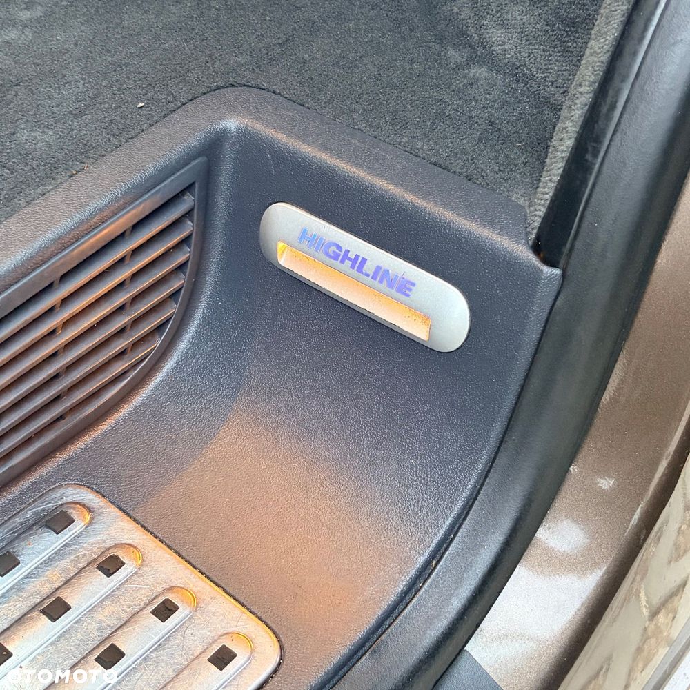 Volkswagen Multivan - 14