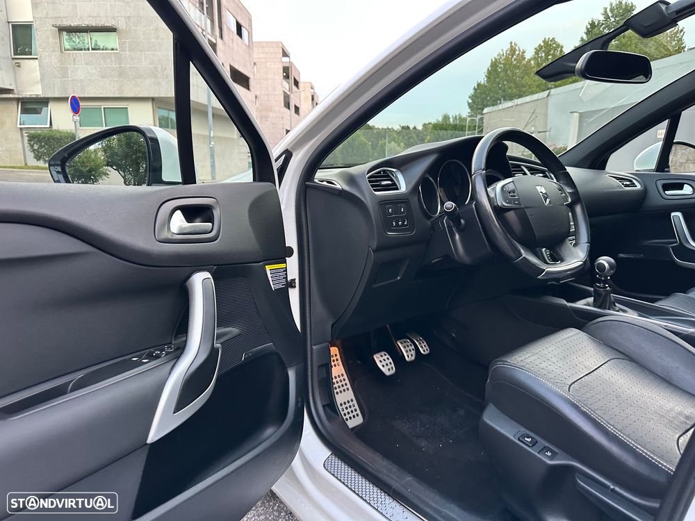 DS DS4 2.0 BlueHDi Sport Chic - 28