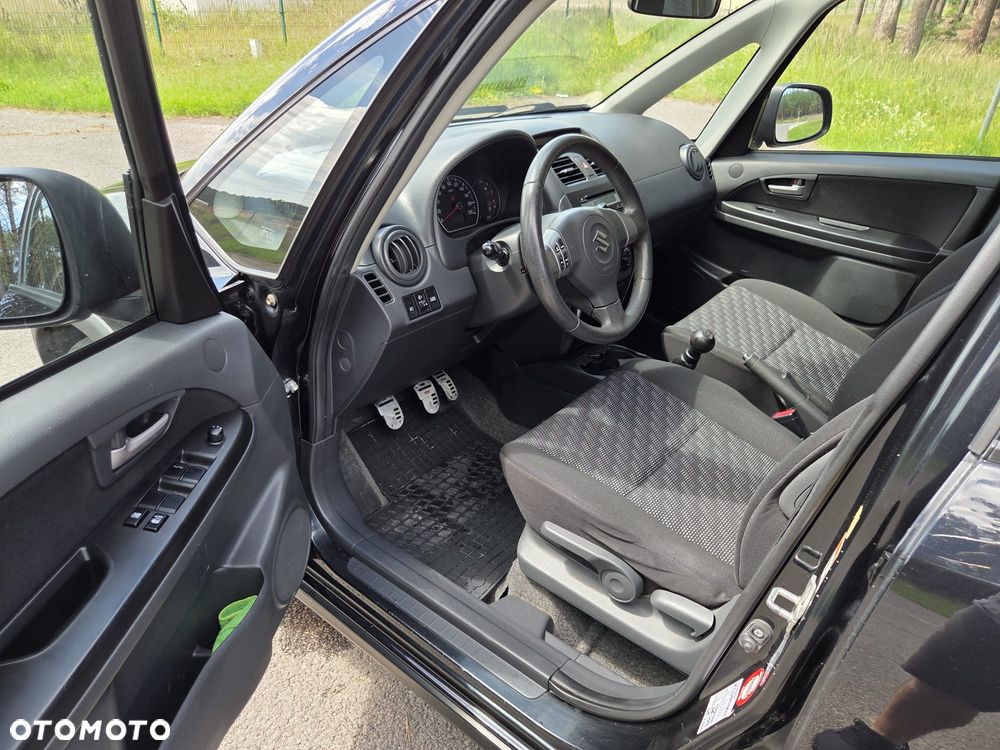 Suzuki SX4 - 12