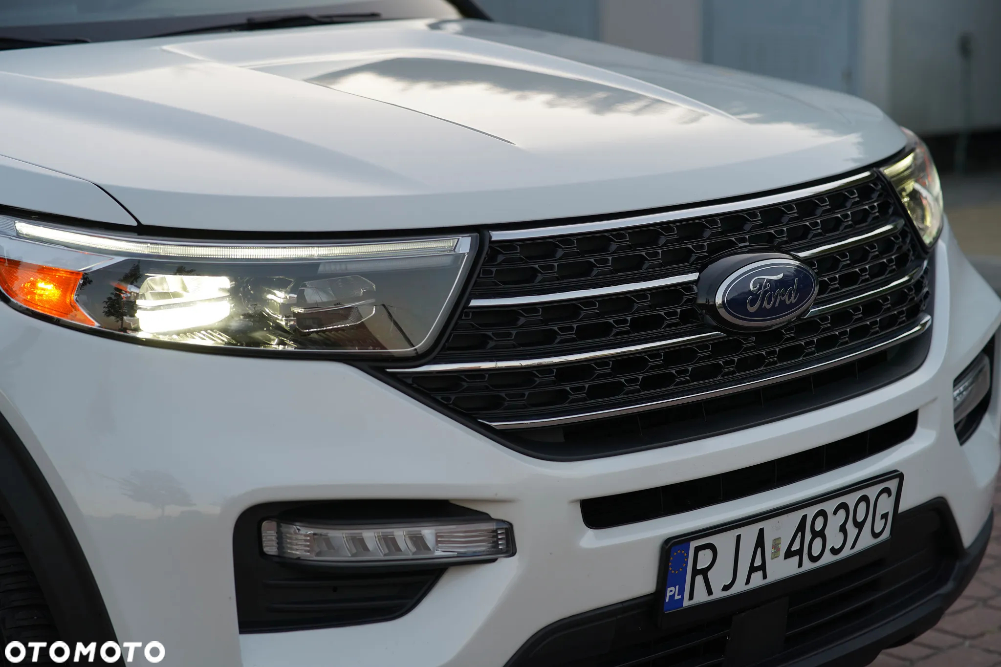 Ford Explorer - 5