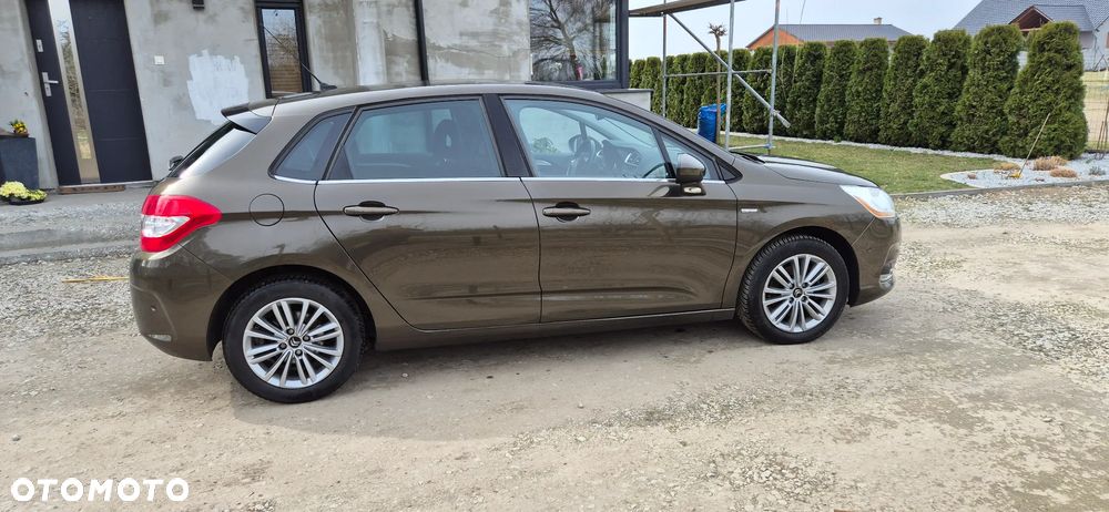 Citroën C4 VTi 120 Exclusive - 8