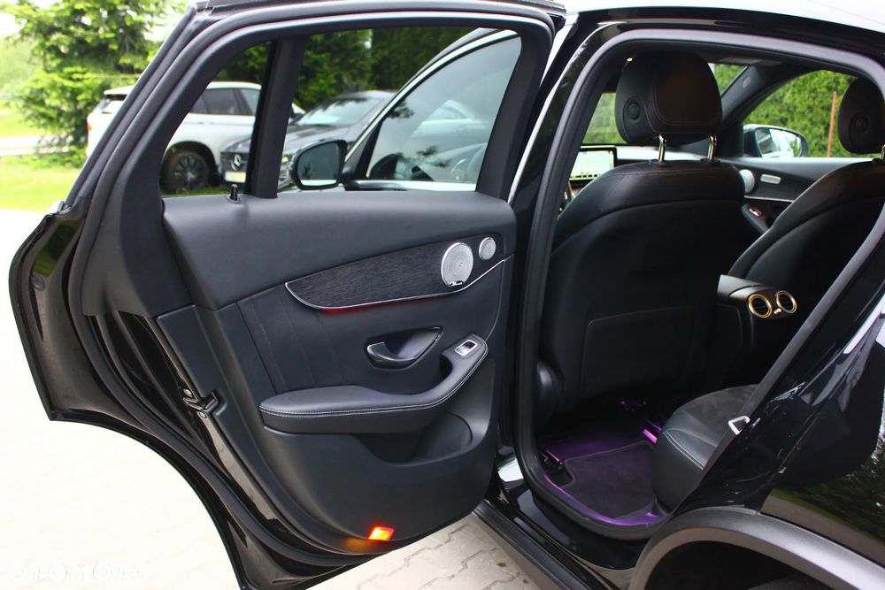 Mercedes-Benz GLC - 35